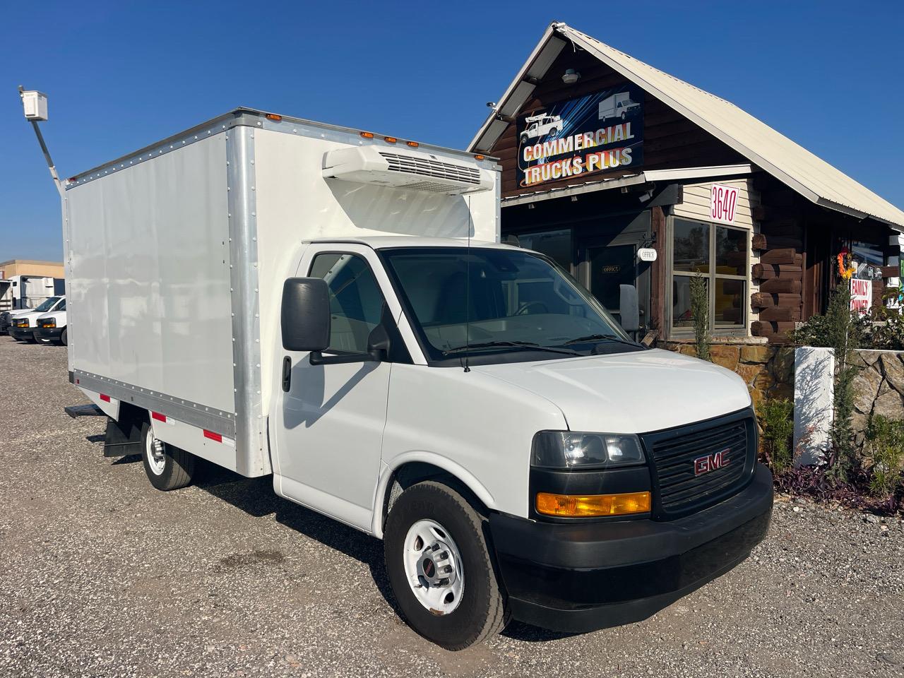 2019 GMC Savana Cutaway