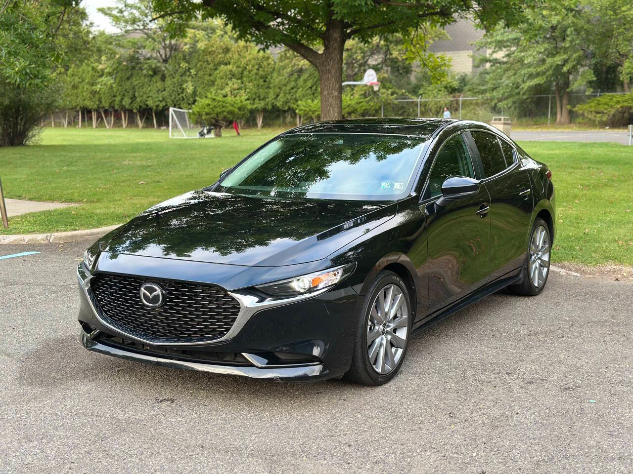 2023 Mazda Mazda3 Preferred photo 4