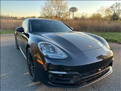 2022 Porsche Panamera 