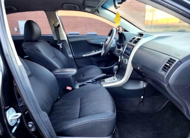 Toyota Corolla L 4D Sedan 2012