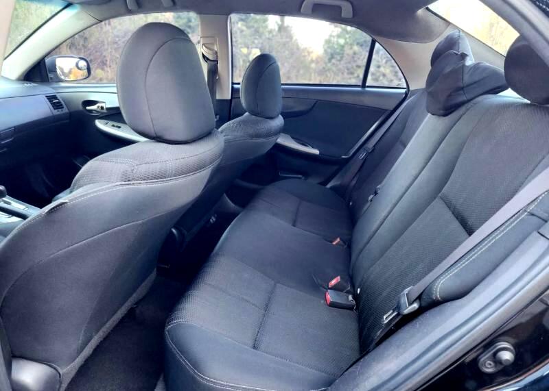 Toyota Corolla L 4D Sedan 2012