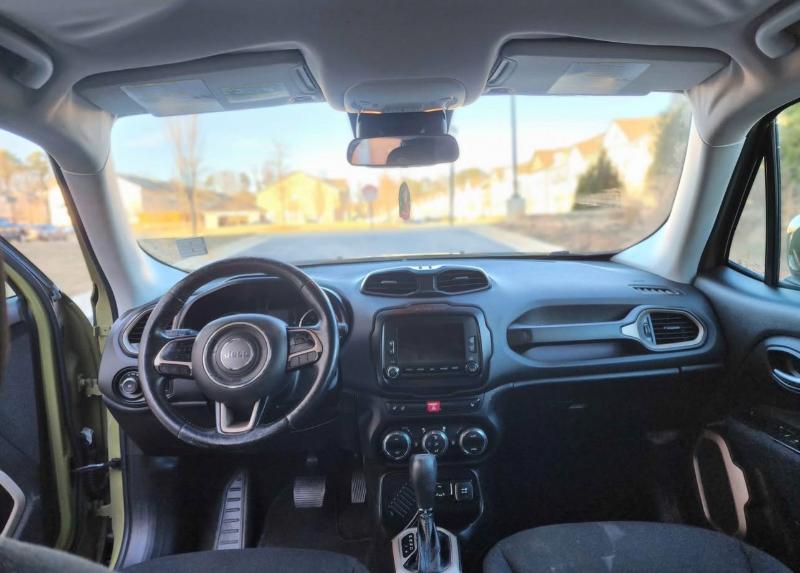 Jeep Renegade Latitude FWD 2015