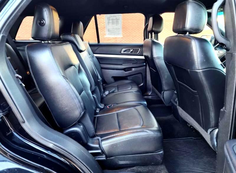 Ford Explorer XLT FWD 2016