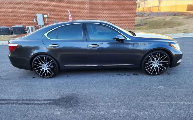 Lexus LS 460 Luxury Sedan 2008
