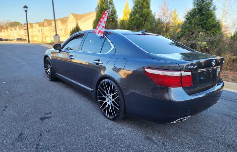 Lexus LS 460 Luxury Sedan 2008