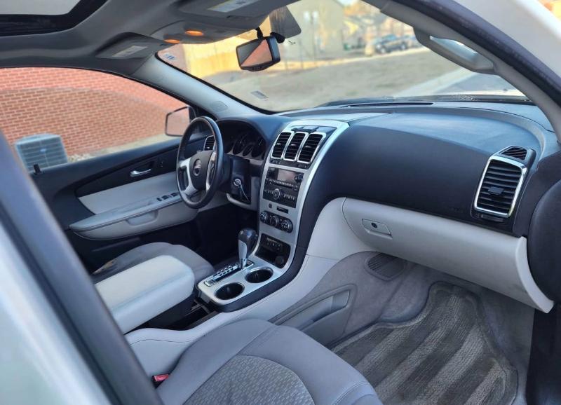 GMC Acadia SLE-2 FWD 2011