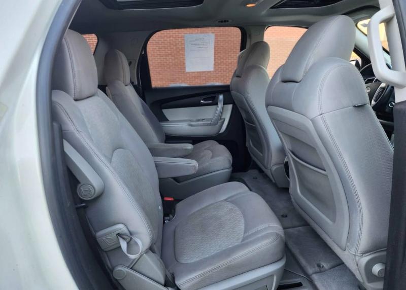 GMC Acadia SLE-2 FWD 2011