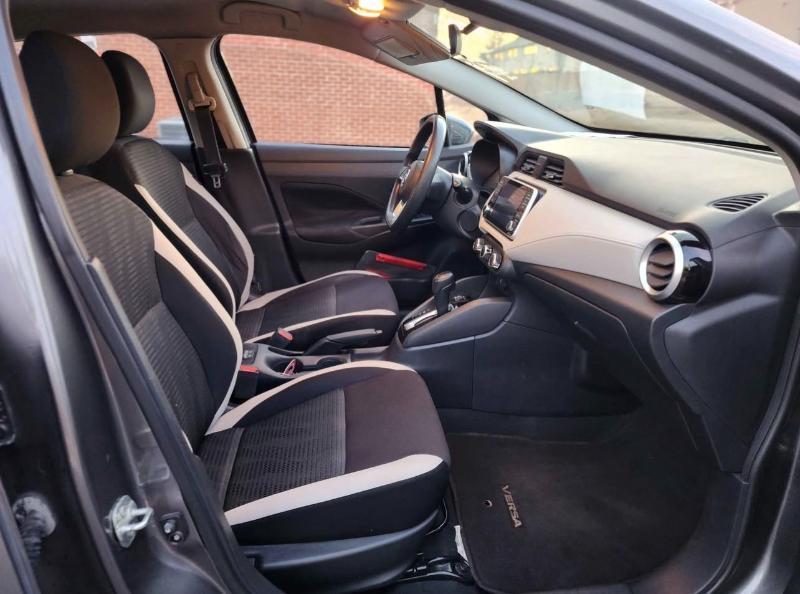 Nissan Versa SV 2022