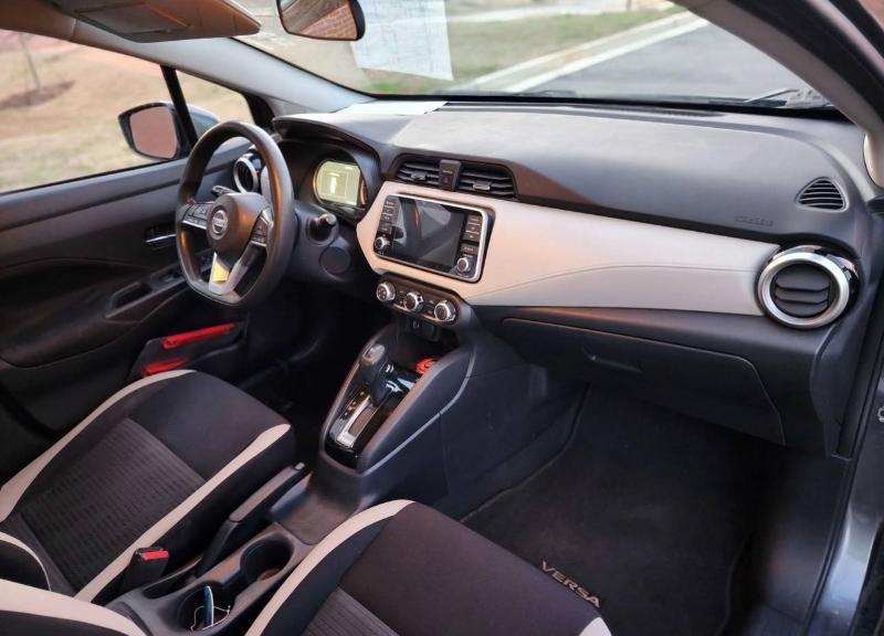 Nissan Versa SV 2022