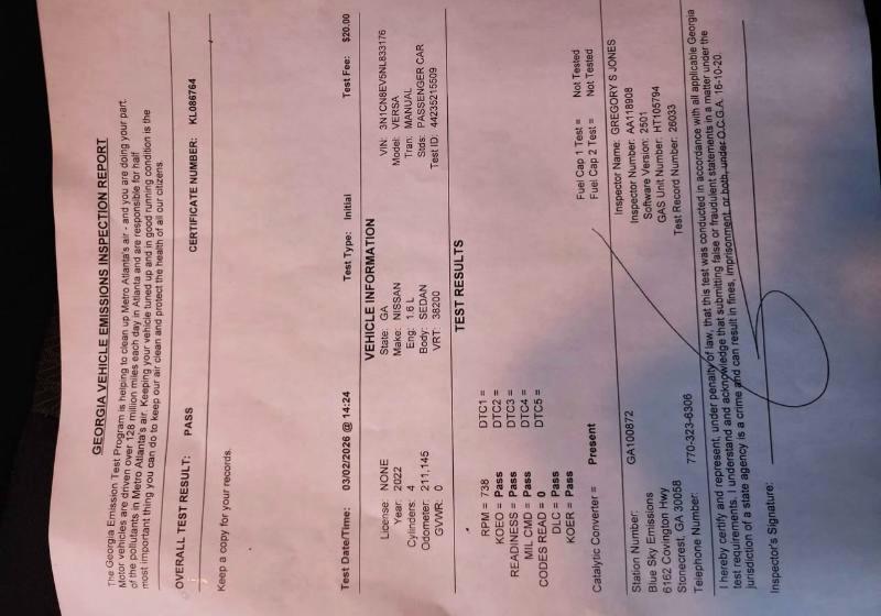 Nissan Versa SV 2022