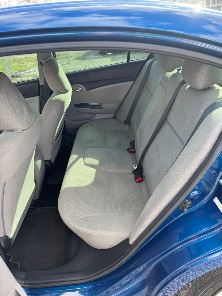 Honda Civic LX Sedan 5-Speed AT 2013