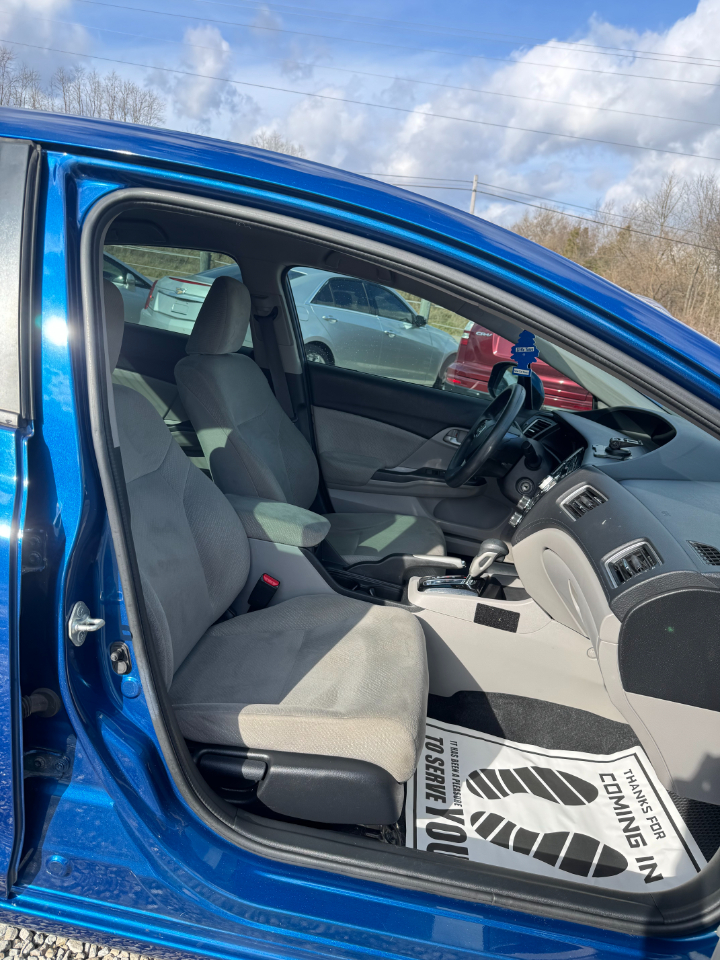 Honda Civic LX Sedan 5-Speed AT 2013