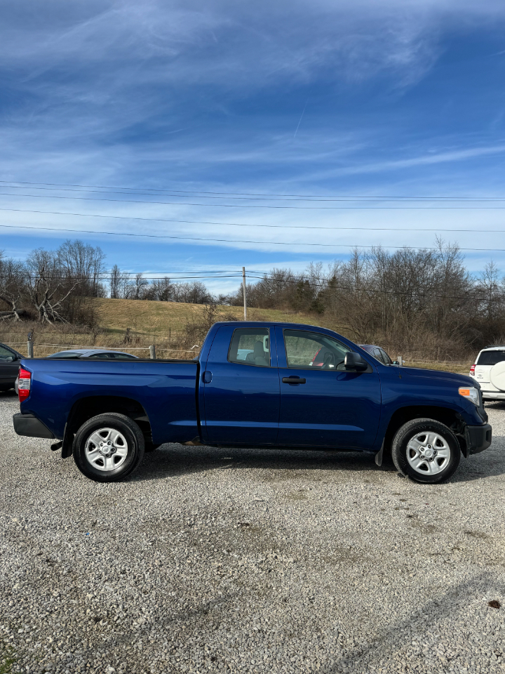 Toyota Tundra SR5 4.6L V8 Double Cab 2WD 2015