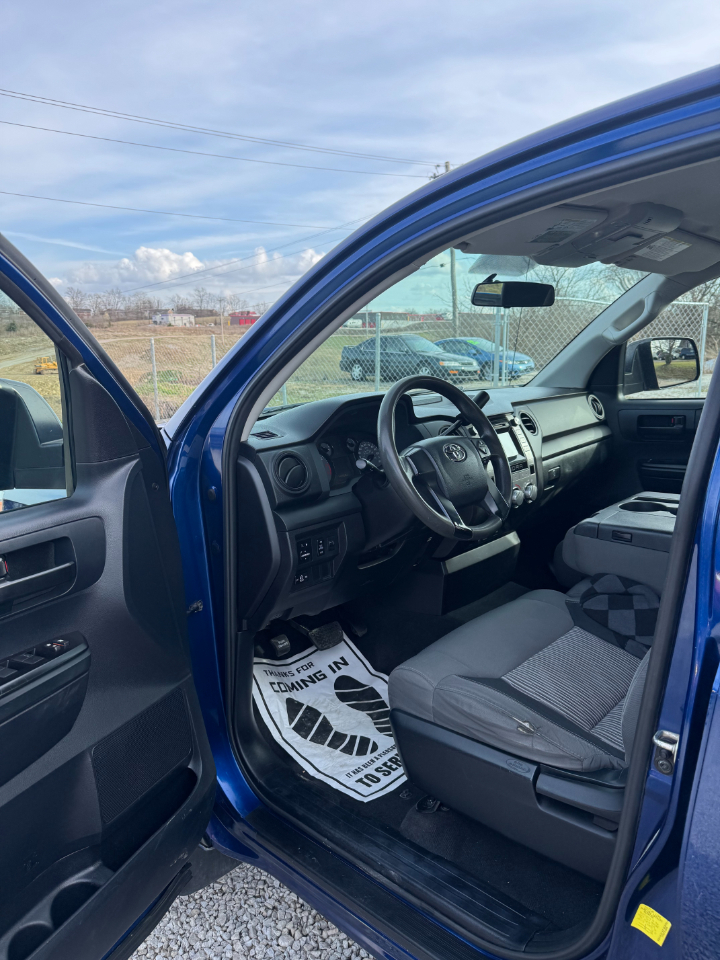 Toyota Tundra SR5 4.6L V8 Double Cab 2WD 2015