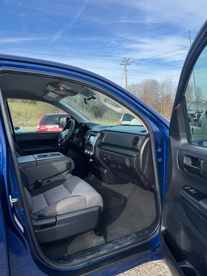 Toyota Tundra SR5 4.6L V8 Double Cab 2WD 2015