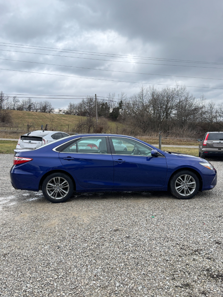 Toyota Camry SE 2015