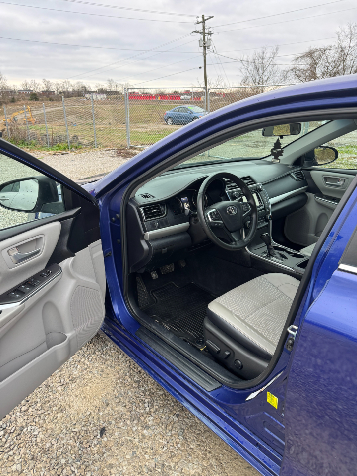 Toyota Camry SE 2015