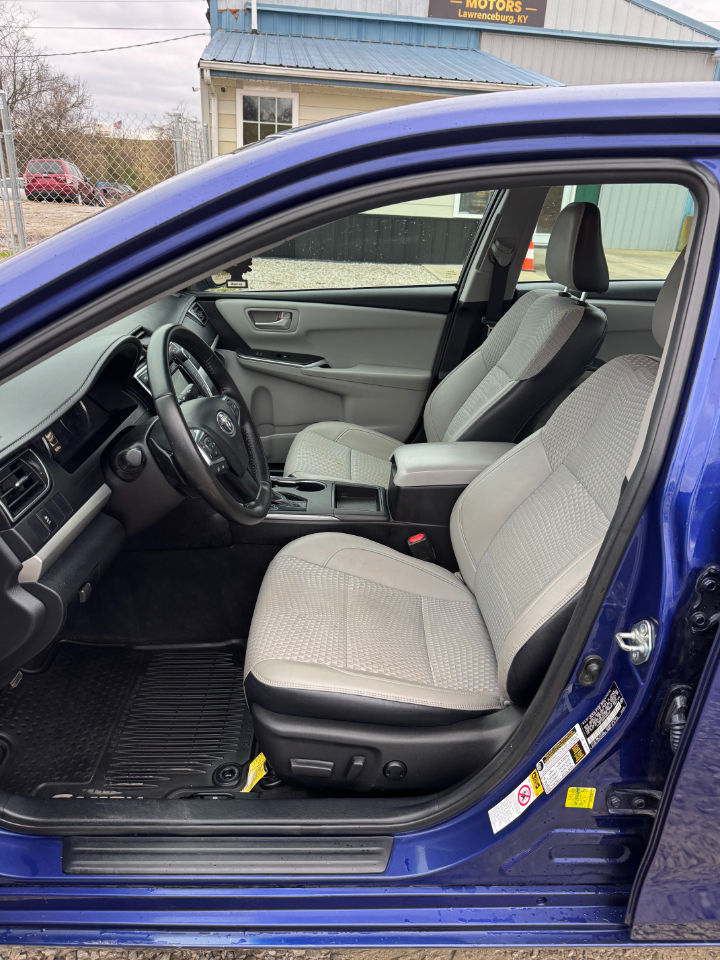 Toyota Camry SE 2015