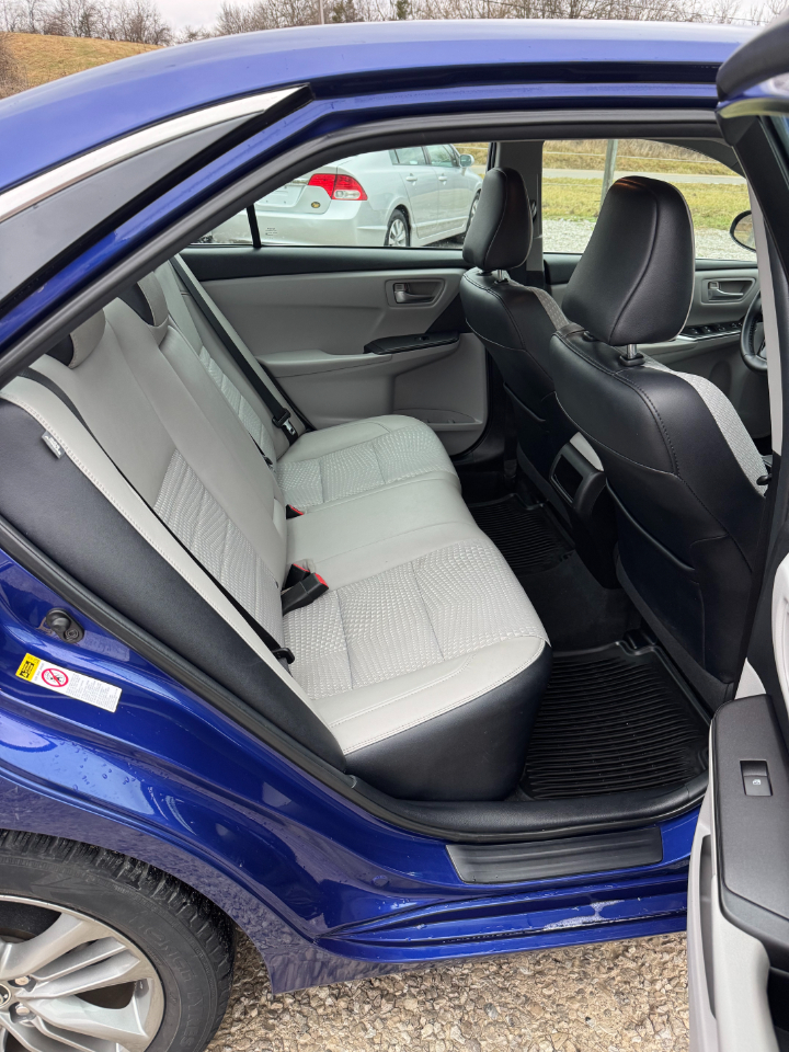 Toyota Camry SE 2015