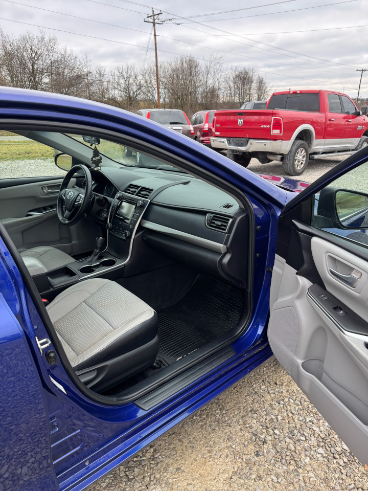 Toyota Camry SE 2015
