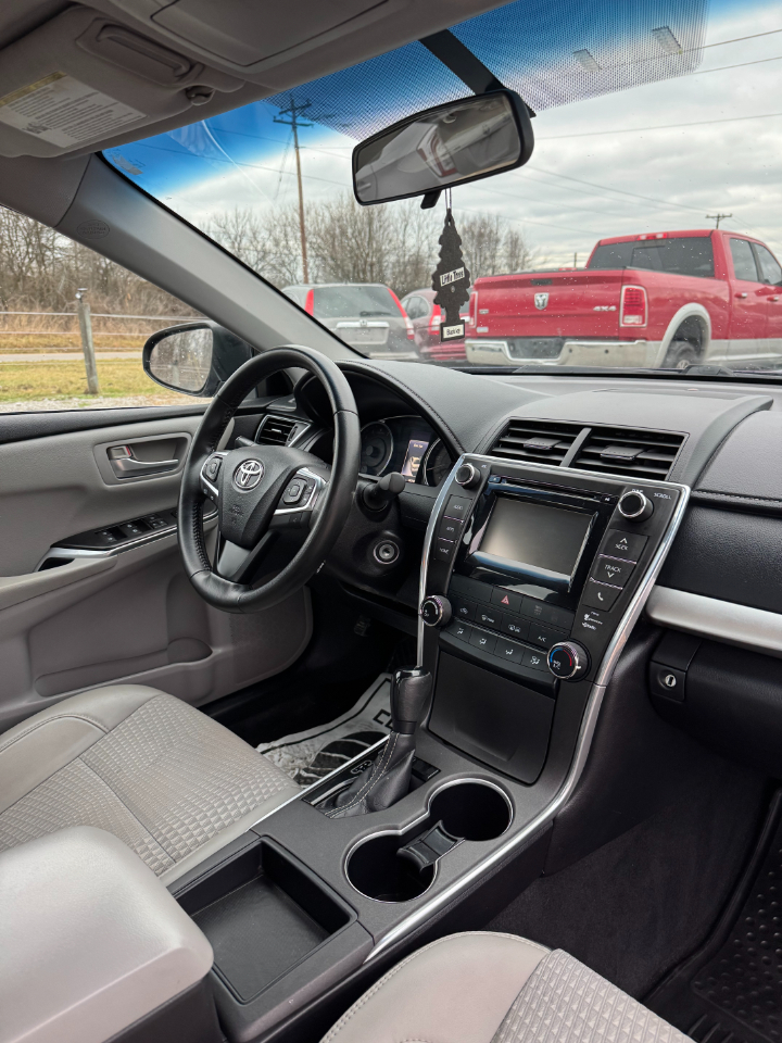 Toyota Camry SE 2015
