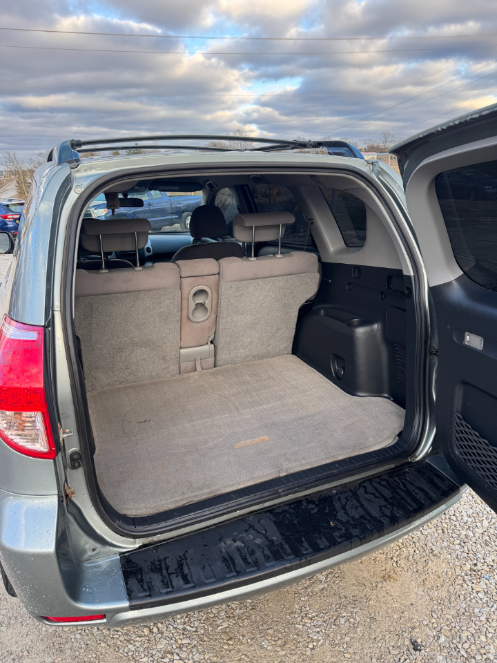 Toyota RAV4 Base I4 4WD 2008