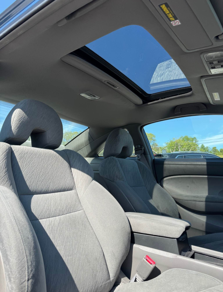 Honda Civic EX Coupe AT with Navigation 2006