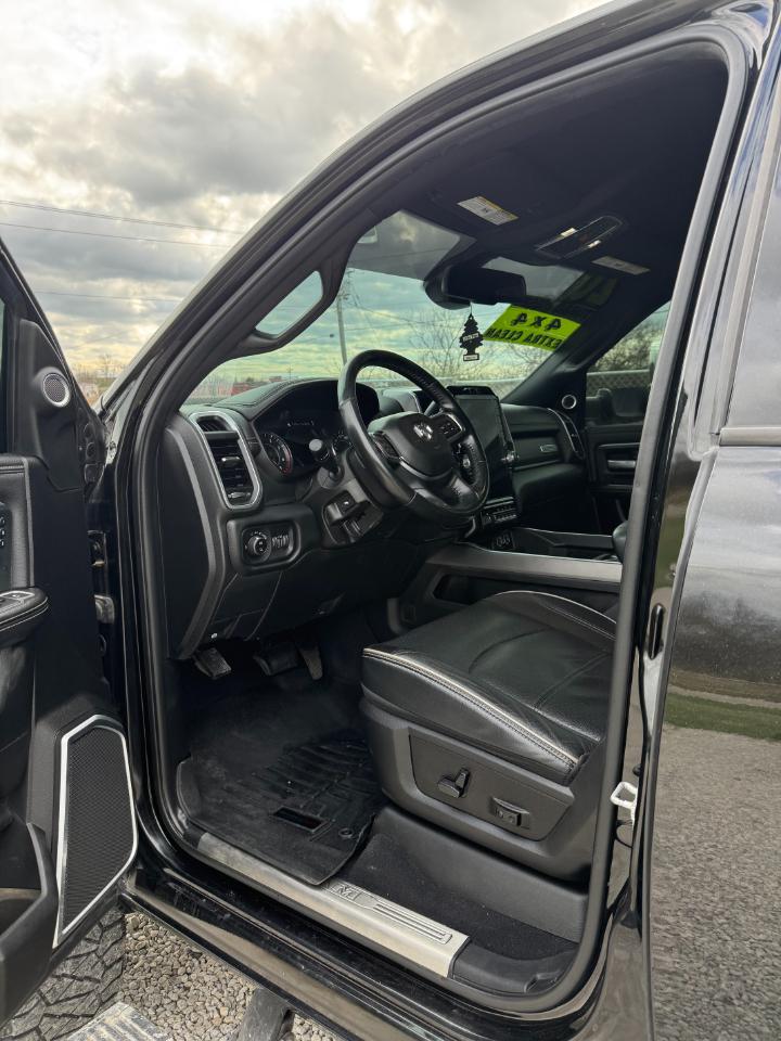 RAM 2500 Laramie Crew Cab SWB 4WD 2020