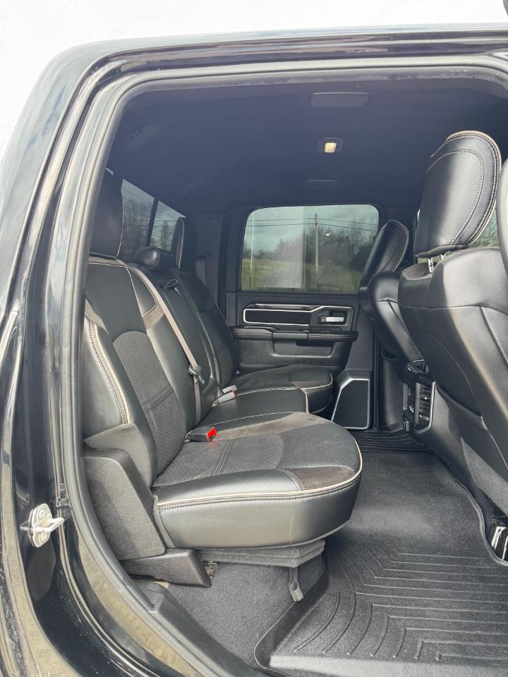 RAM 2500 Laramie Crew Cab SWB 4WD 2020