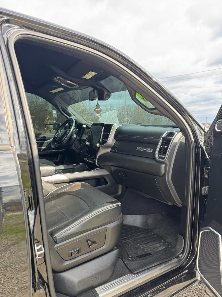 RAM 2500 Laramie Crew Cab SWB 4WD 2020