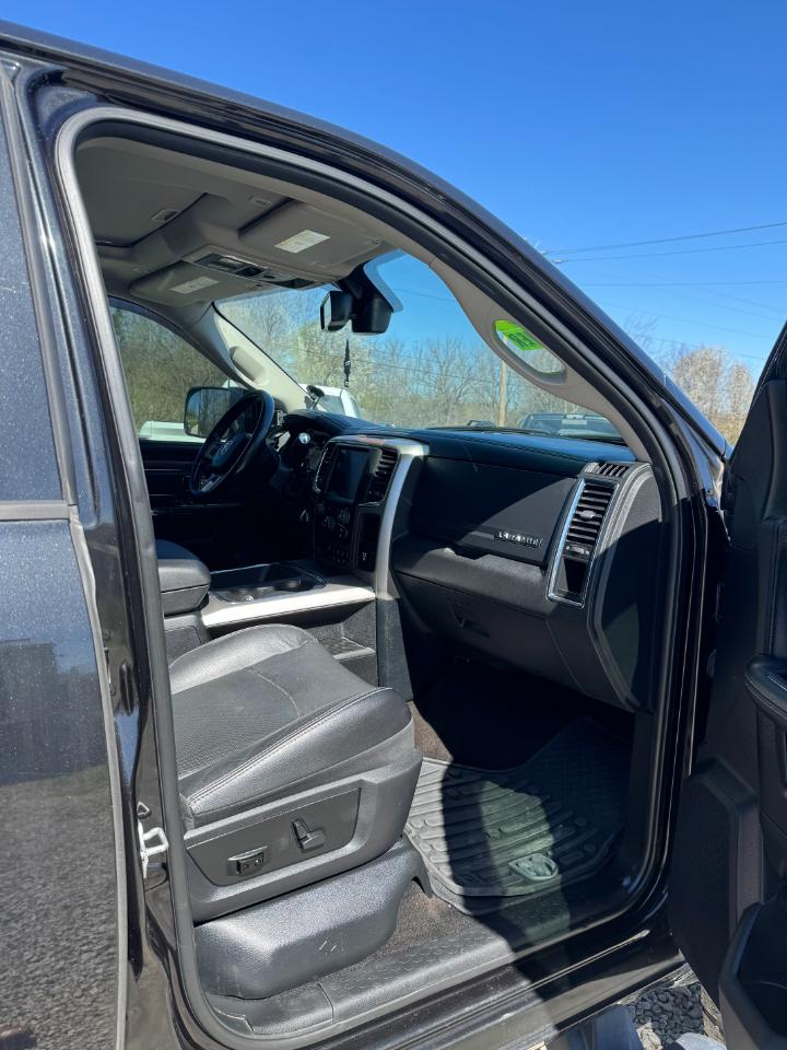 RAM 2500 Laramie Crew Cab SWB 4WD 2017