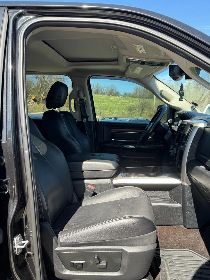 RAM 2500 Laramie Crew Cab SWB 4WD 2017