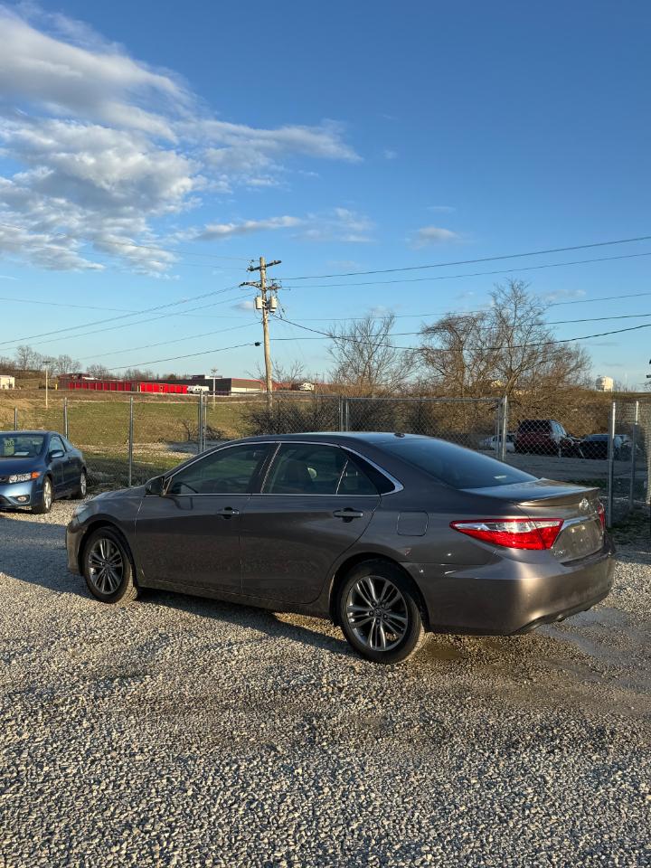 Toyota Camry SE 2017