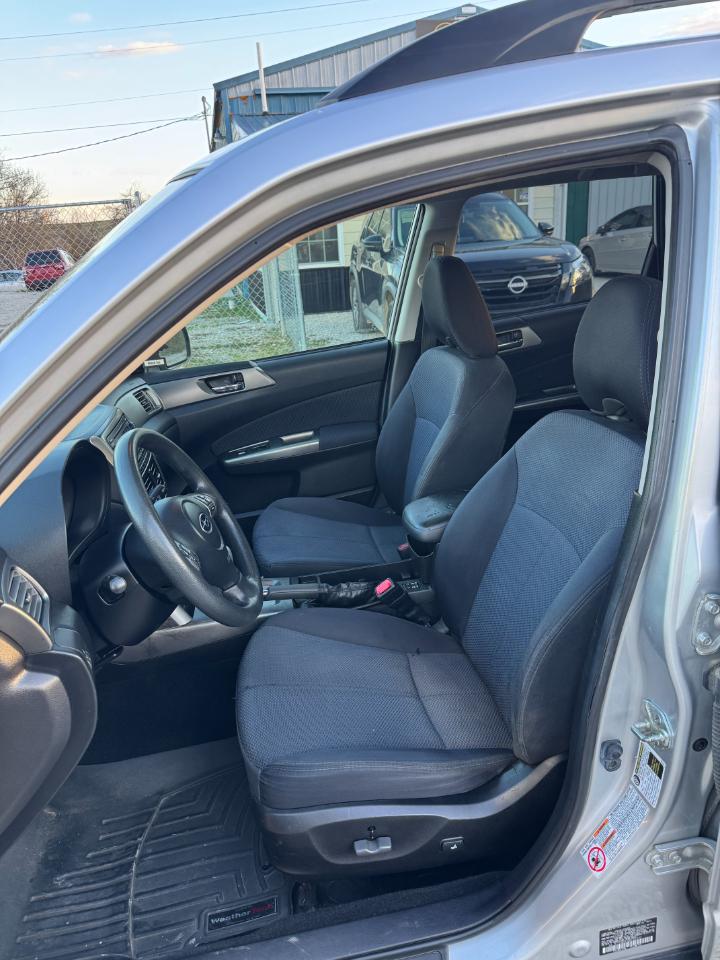 Subaru Forester 2.5X Premium 2011