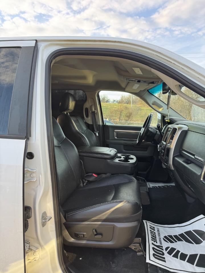 RAM 2500 Laramie Crew Cab SWB 4WD 2017