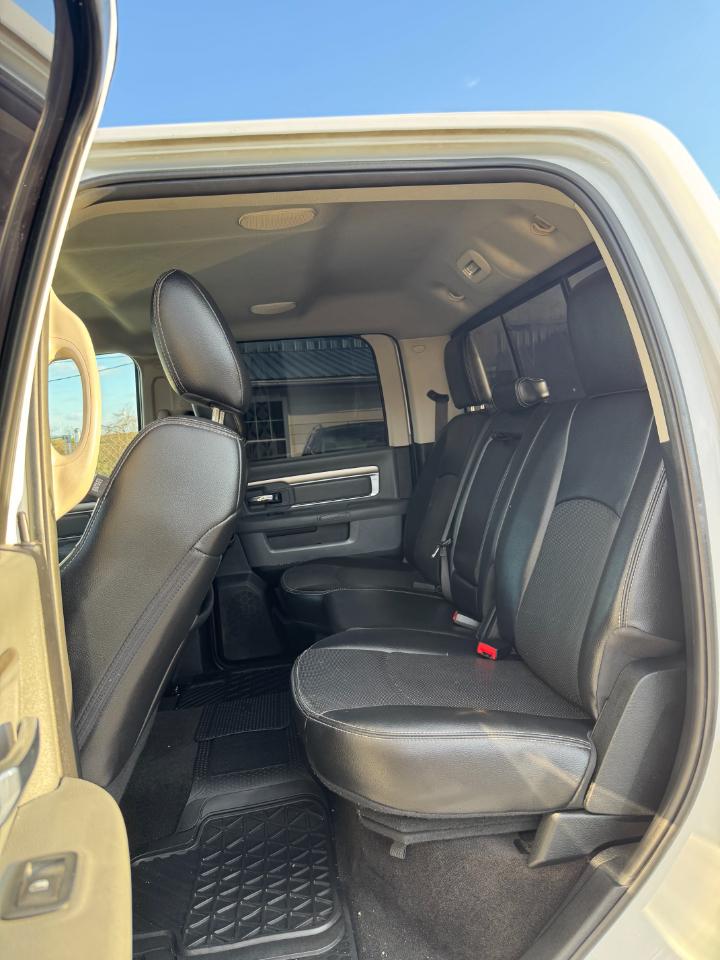 RAM 2500 Laramie Crew Cab SWB 4WD 2017