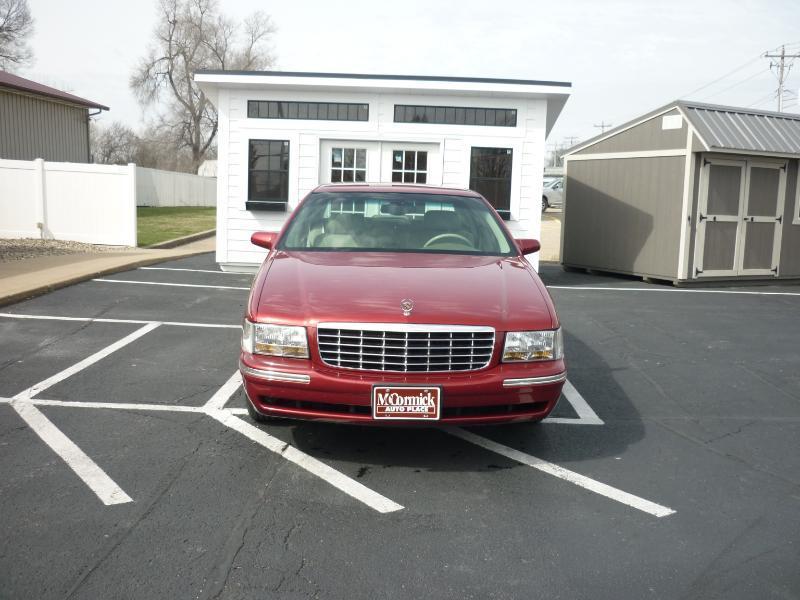 Cadillac DeVille 4dr Sedan 1999