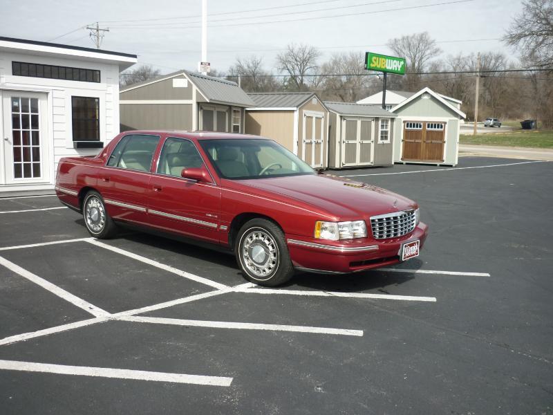 Cadillac DeVille 4dr Sedan 1999
