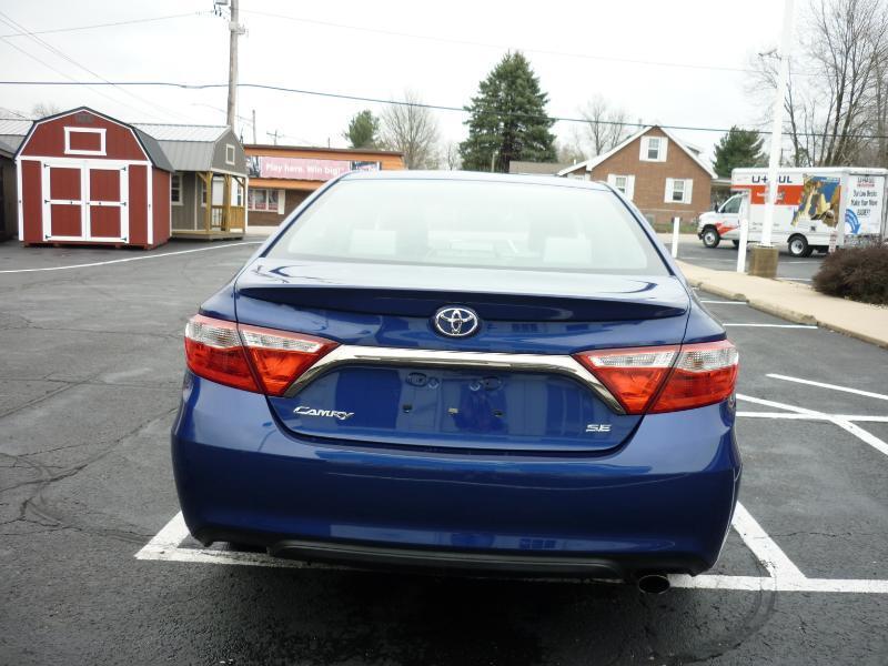 Toyota Camry SE 2015