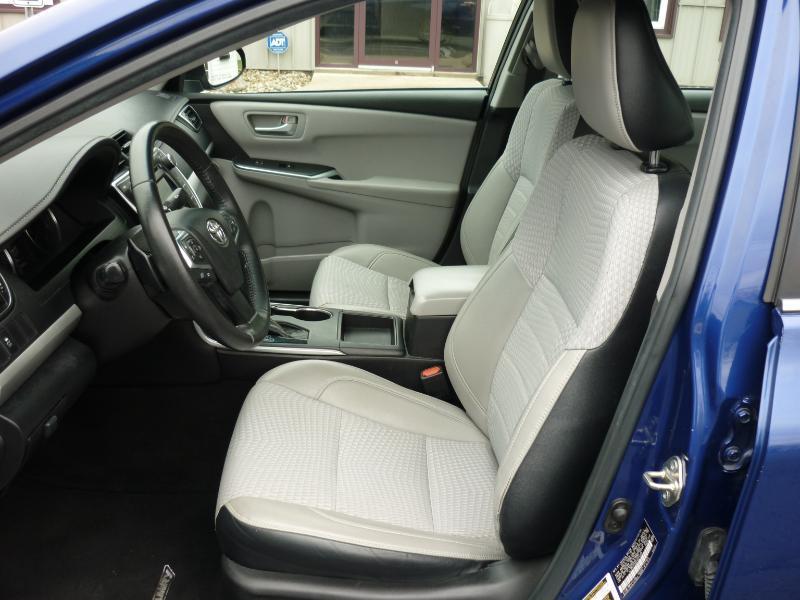 Toyota Camry SE 2015