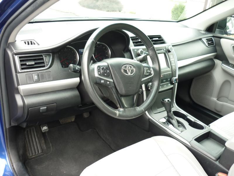 Toyota Camry SE 2015