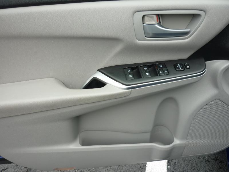 Toyota Camry SE 2015