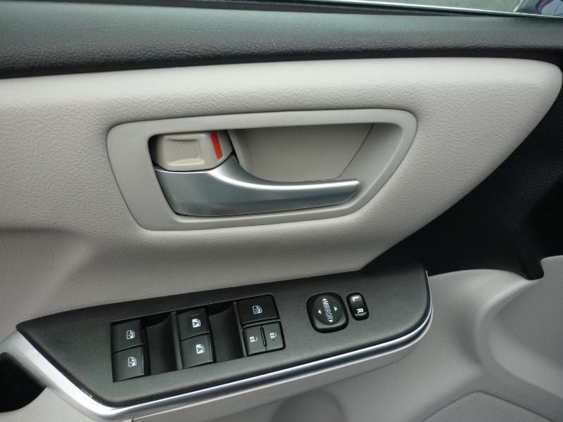 Toyota Camry SE 2015