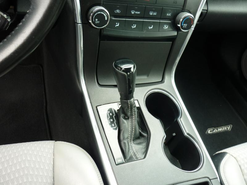 Toyota Camry SE 2015