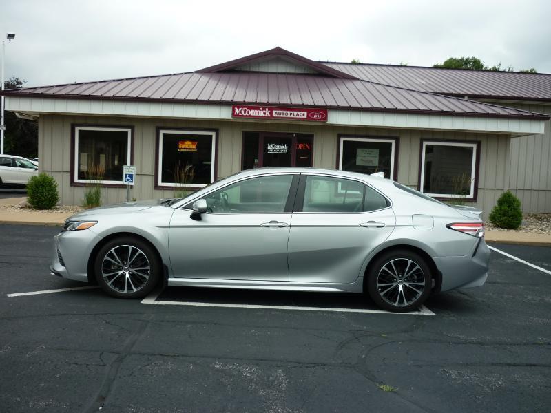 2020 Toyota Camry SE - Photo 23