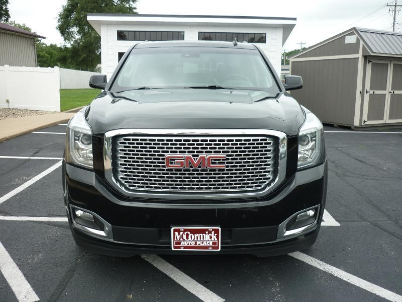 GMC Yukon Denali 4WD 2015