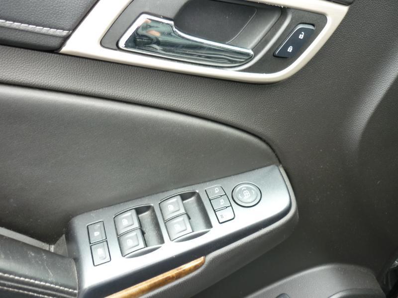 GMC Yukon Denali 4WD 2015