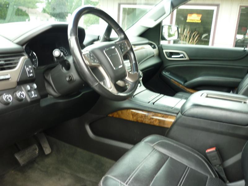 GMC Yukon Denali 4WD 2015