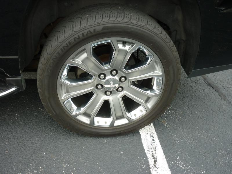 GMC Yukon Denali 4WD 2015