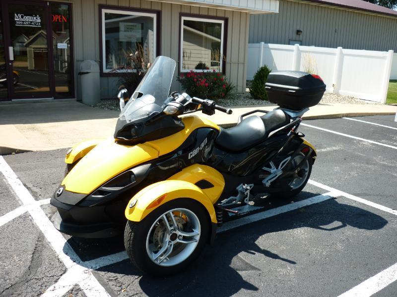 Can-Am Spyder  2008
